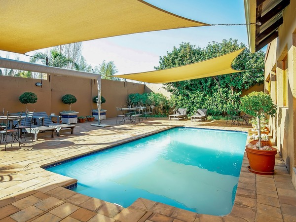 Afrique Boutique Hotel O R Tambo
