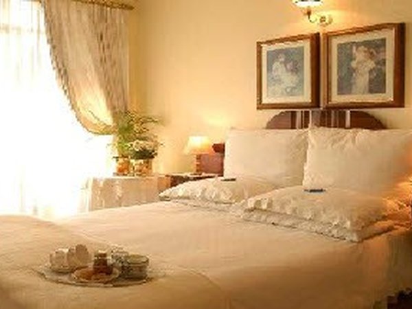 Elonda Bed & Breakfast