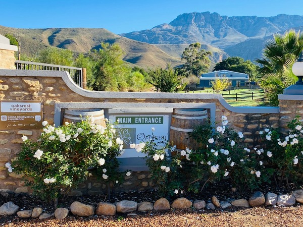 Oaksrest Vineyards Guest Farm