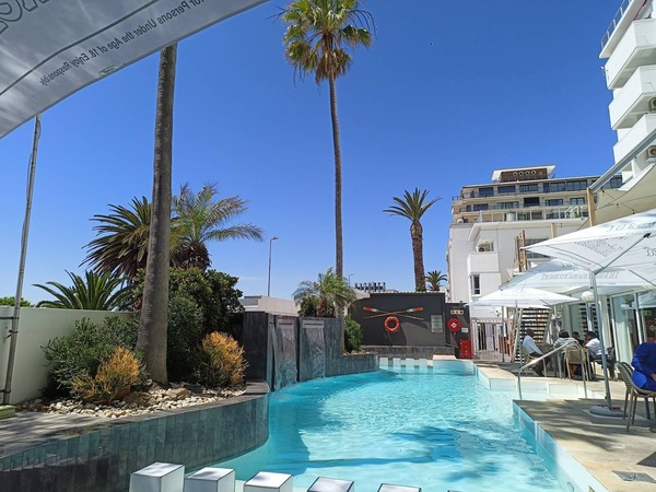 The Peninsula All-Suite Hotel