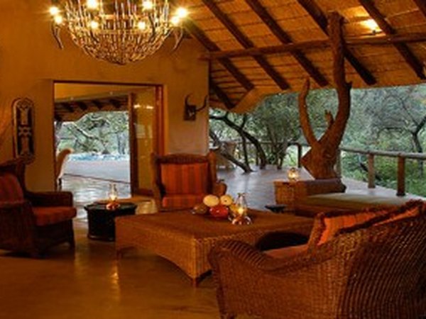 Tuningi Safari Lodge